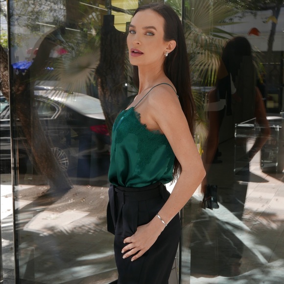 Meet your Posher, Gabriella - Picture 3 of 3